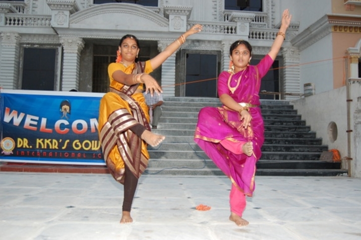 Dr K K R Gowtham International School-Dance