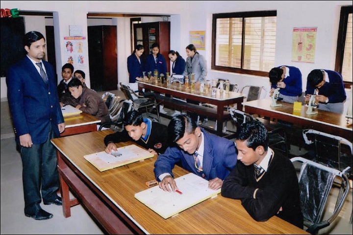 Maharaja Agrasen Public School-Biology lab