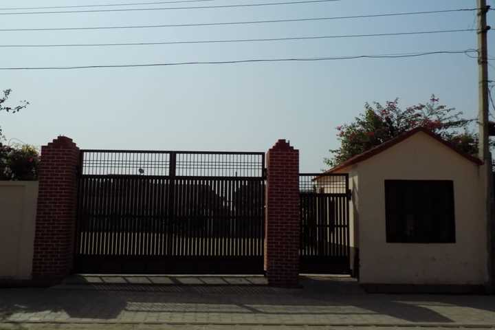 Maharishi Vivekanand Public Junior High School-School Entrance