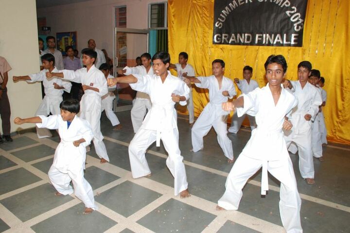 Mahatma Hansraj Modern School-Karate