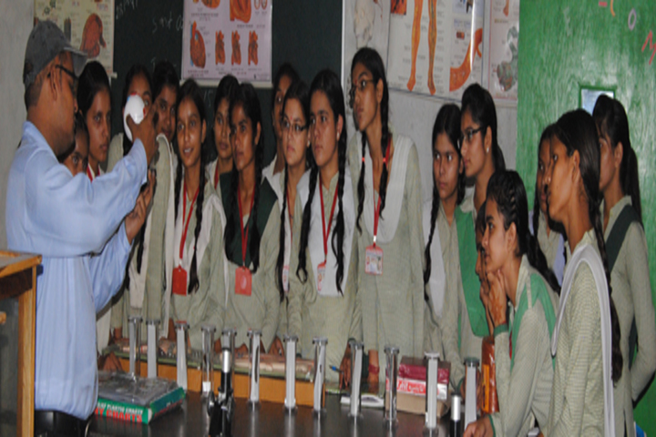 Mahaveeri Devi Public School-Science Lab
