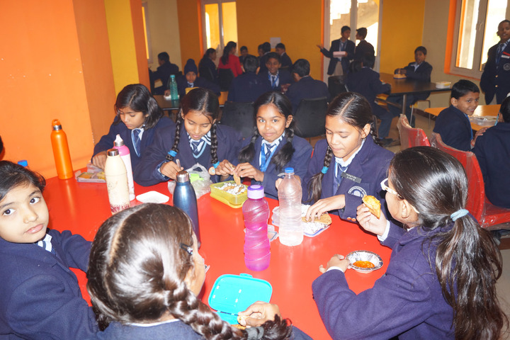 Mahi International School-Cafeteria