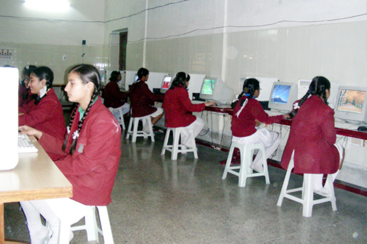 Mariampur Senior Secondary School-Computer lab