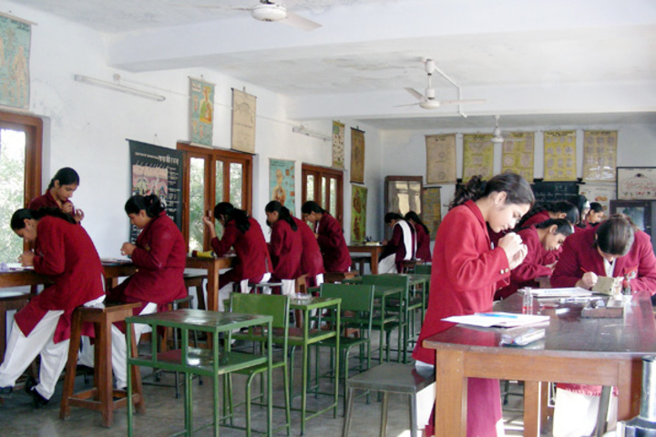 Mariampur Senior Secondary School-Science lab