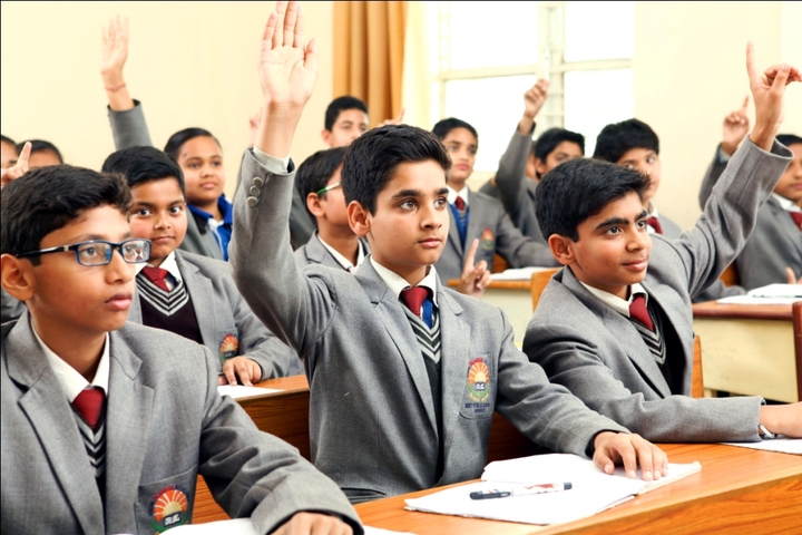 Miet Public School-Classroom