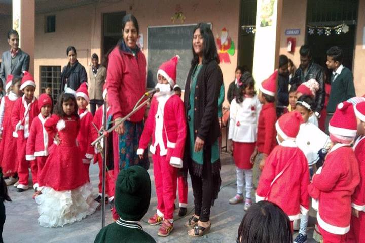 Milton Academy Junior High School-Christmas Celebrations