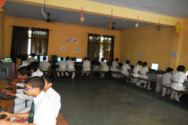 Milton Academy Junior High School-Computer lab