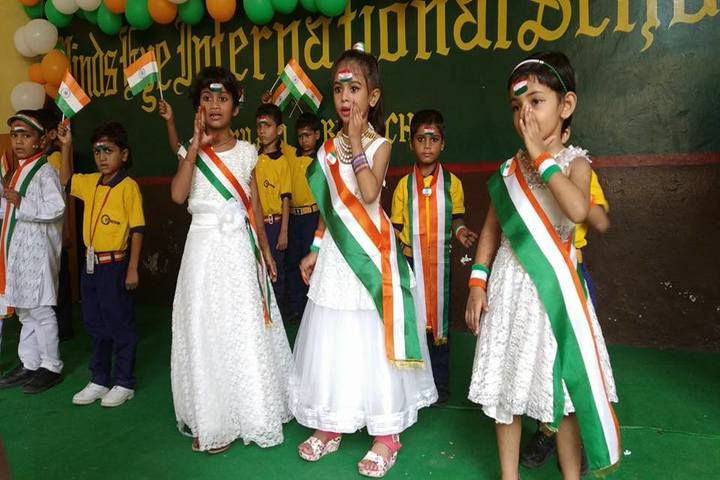 Minds Eye International School-Dance