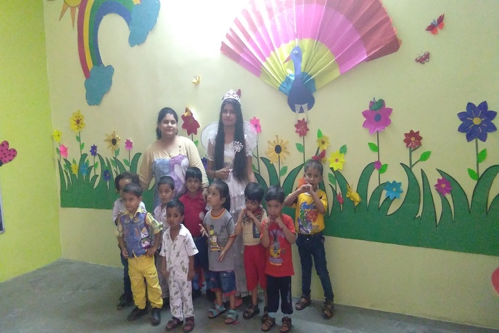 Modern National Public School-Junior wing games