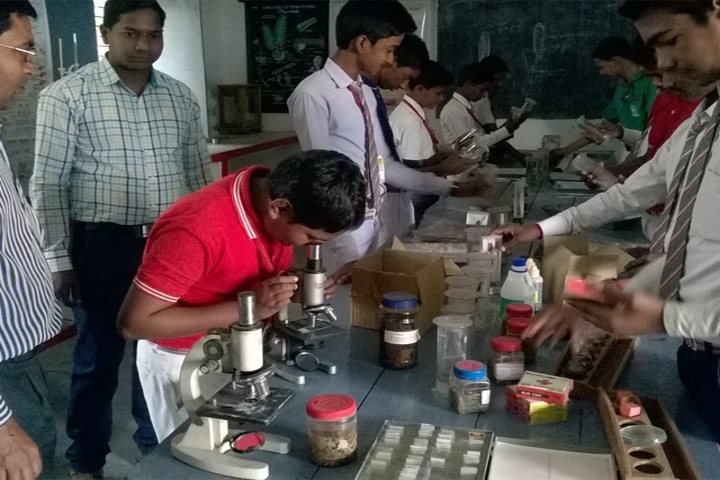 Modern Public School-Chemistry lab