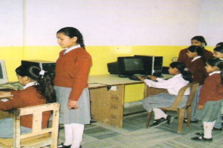 Modern Public School-Computer Lab