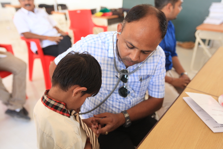 Moon International Public School-Medical Checkup