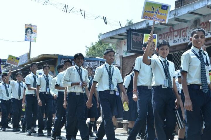Mount Litera Zee School-Clean India Drive