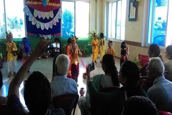 Mount Litera Zee School - Grand parents day
