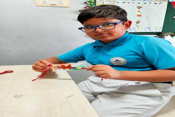 Mount Litera Zee School - Rakhi making