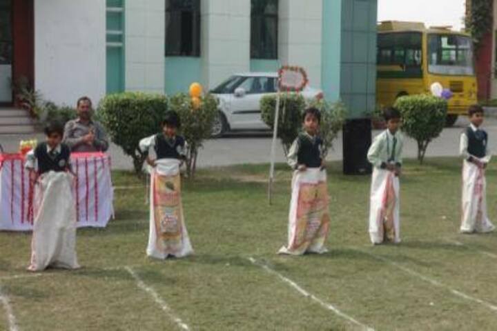 Mount Litera Zee School-Junior Wing Games