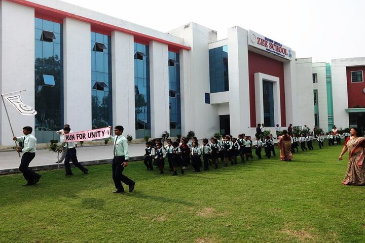 Mount Litera Zee School-Run for Unity