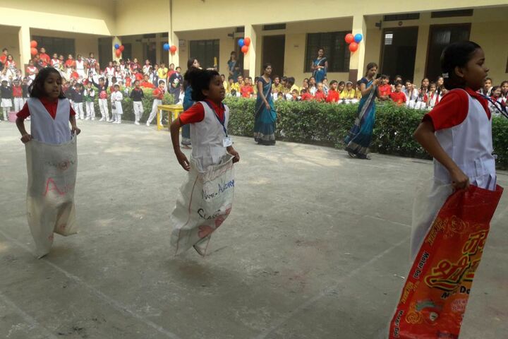 N S Children Academy-Junior Wing Games