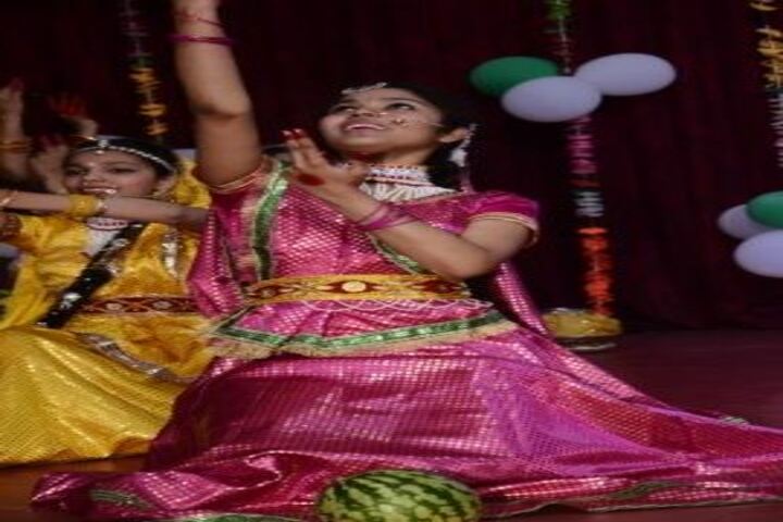Narayan College Of Science And Arts-Dance Activity