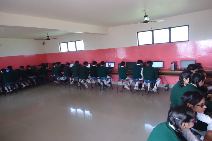 National Public School-Computer Lab