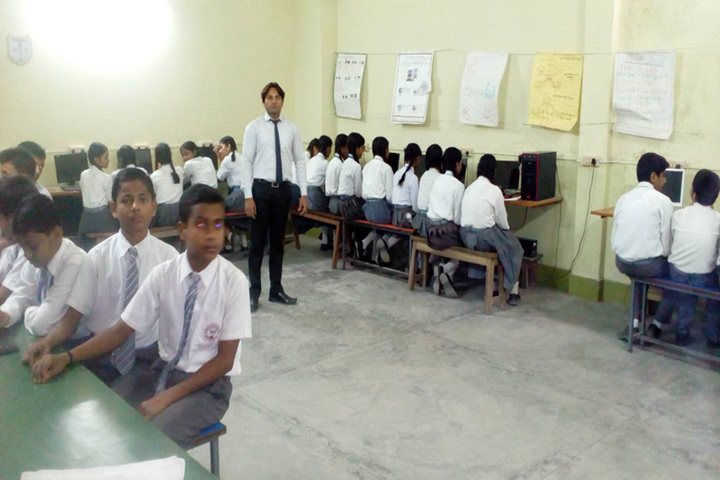 Navneeta Kunwar Public School-Computer Lab