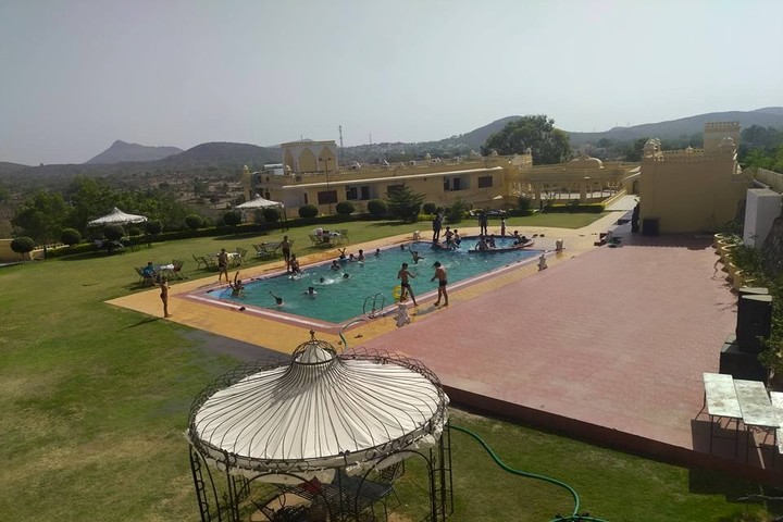 Nehru World School-Swimming Pool