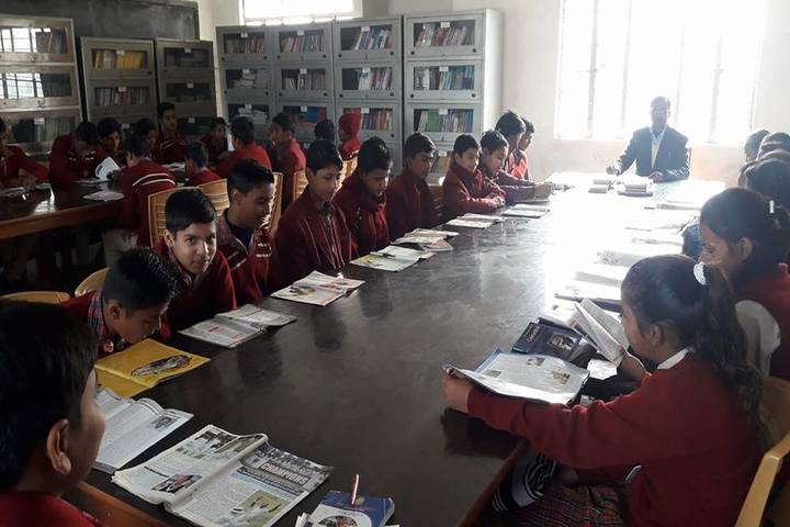 Uma Shankar Champa Devi Dav Public School-Library