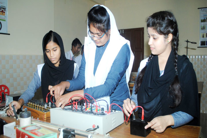 New Cambridge Senior Secondary School-Physics Lab