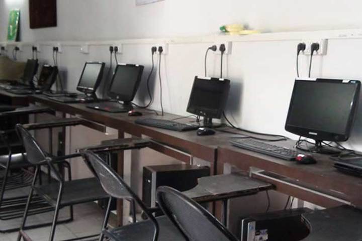 New Kingston Senior Secondary School-Computer Lab