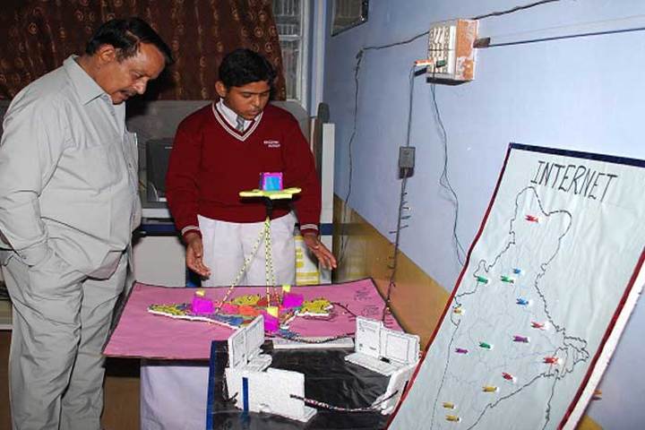New Kingston Senior Secondary School-Science Exhibition
