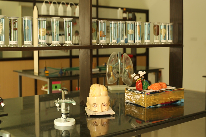Edify School-Biology Lab