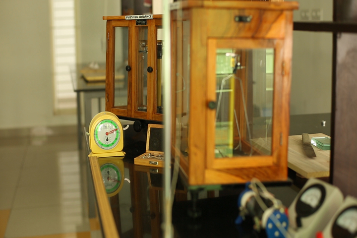 Edify School-Physics Lab