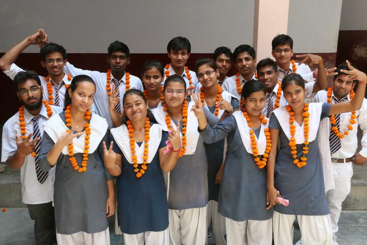 New Public College-Students
