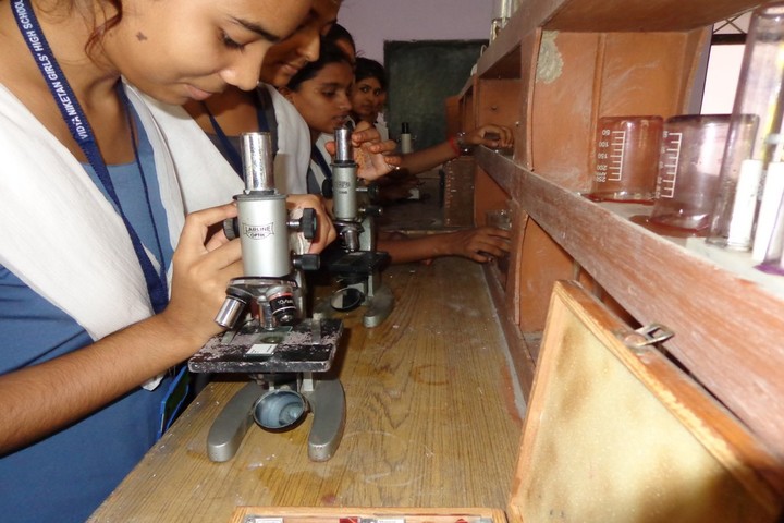 Vidya Niketan Girl High School-Physics Lab
