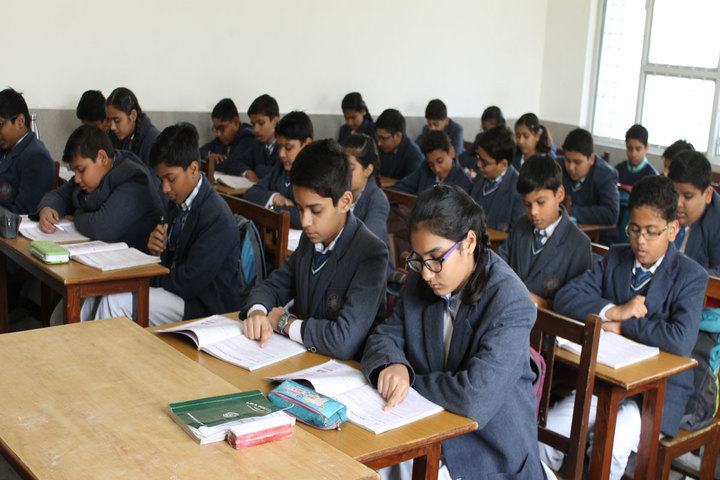 P M S Public School-Classroom
