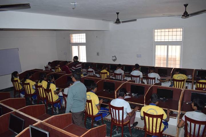 Vidya Sanskar School-Computer Lab