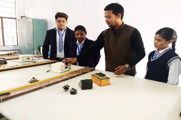 Padamshree N N Mohan Public School-Physics Lab