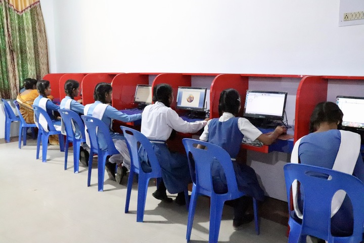 Parvez Khan Sajida Public School - Computer lab