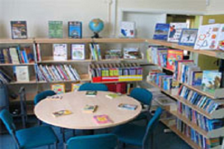 Ford City School - Library