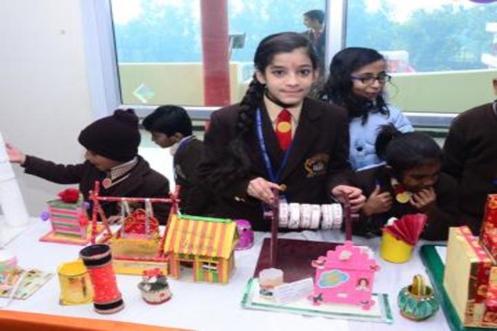 Pioneer Public School-School exhibition