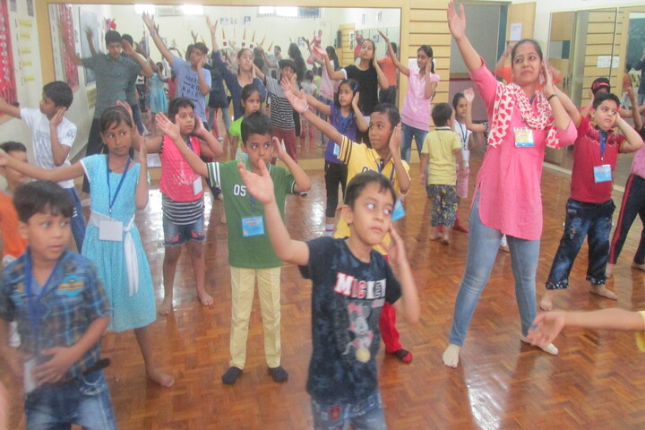 Prelude Public School-Dance Activity