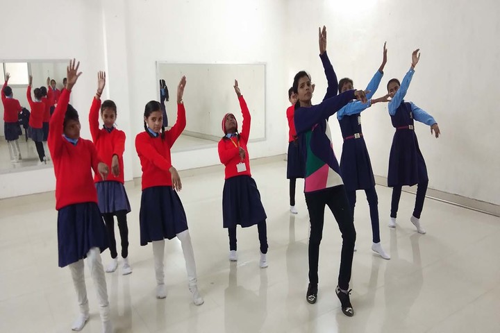 R S Excel English Academy-Dance Class