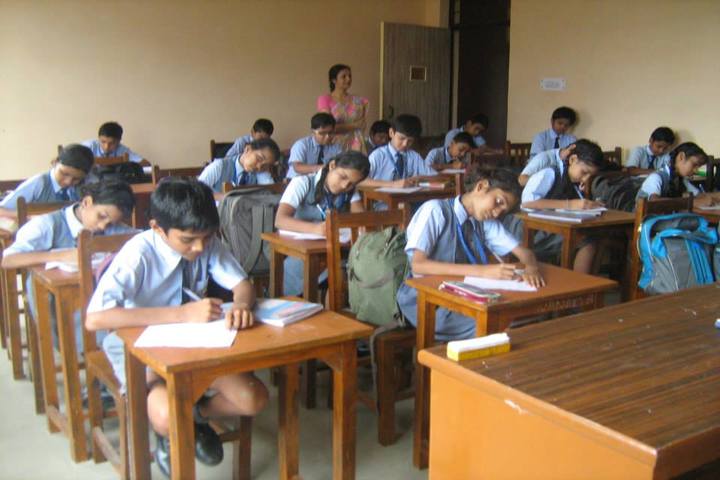 R N International Public School-Classroom