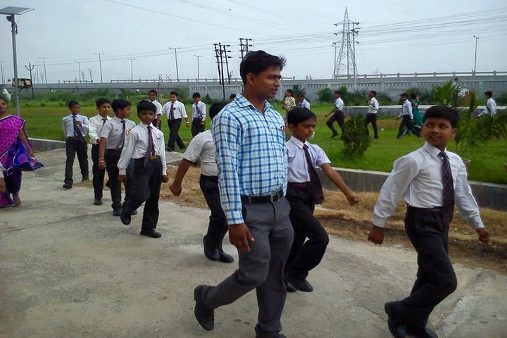 Ram Lakhan Bhatt International School-Educational Tour