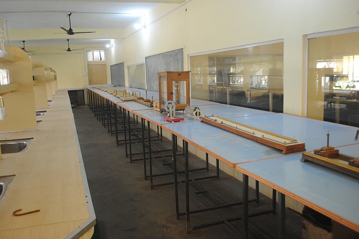 Reliance Academy- physics lab