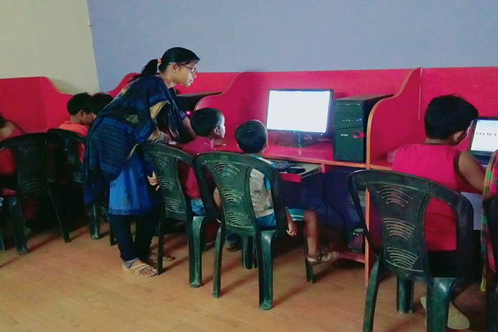 Royal Blue Public School- computer lab