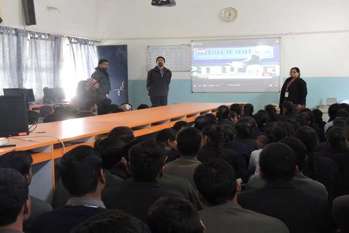 Sushila Singh Public School-Digital class