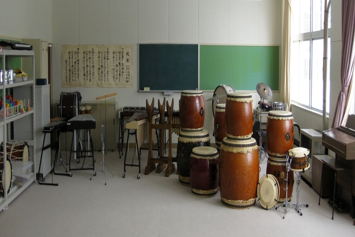 S M Public School- Music Room