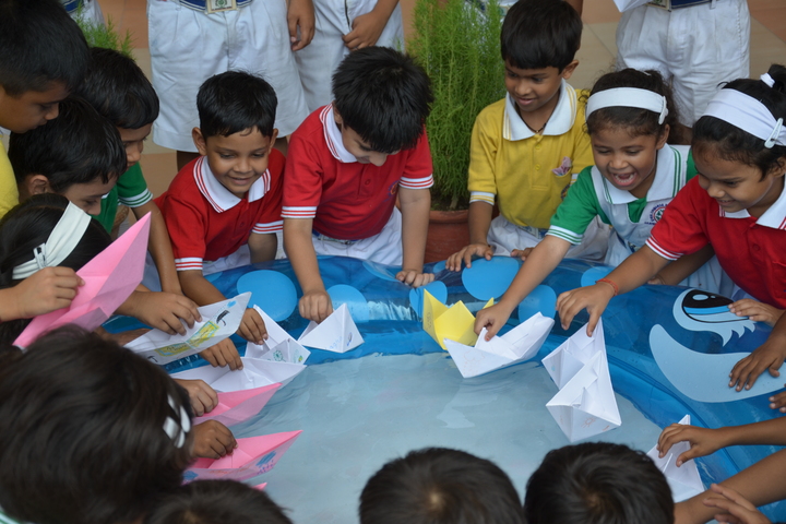 S R International School-Activity