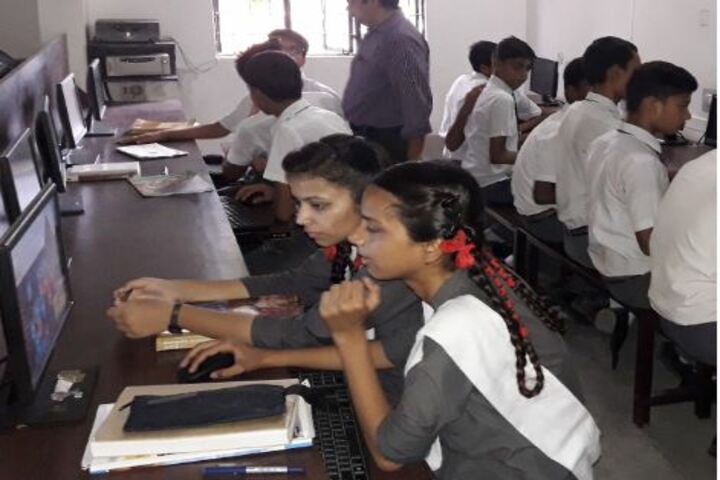 Sainik Public School- Computer lab